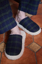 Load image into Gallery viewer, Men's Slippers Flannel Green Tartan Blackwatch Lambswool Slip On Irish Gift