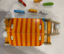 Load image into Gallery viewer, Noah's Ark Children's Wooden 20 Piece Puzzle